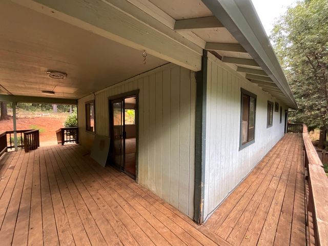 17719 Leal Ln, Brownsville, CA 95919