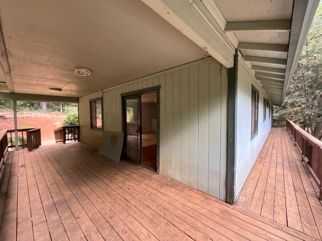 17719 Leal Ln, Brownsville, CA 95919