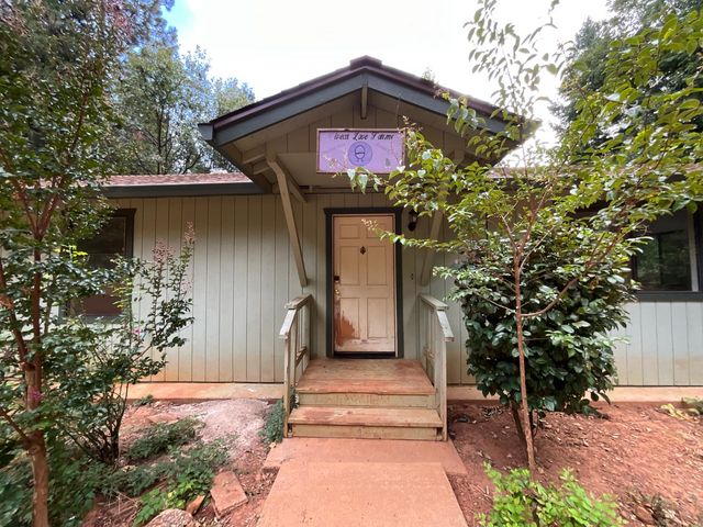 17719 Leal Ln, Brownsville, CA 95919