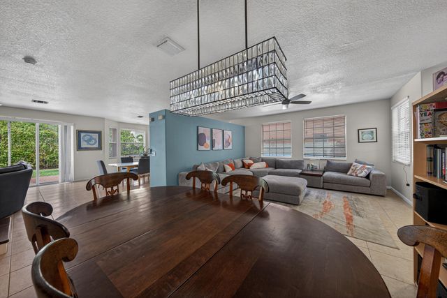 2078 Reston Circle, Royal Palm Beach, FL 33411