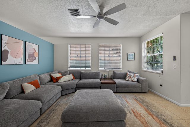 2078 Reston Circle, Royal Palm Beach, FL 33411