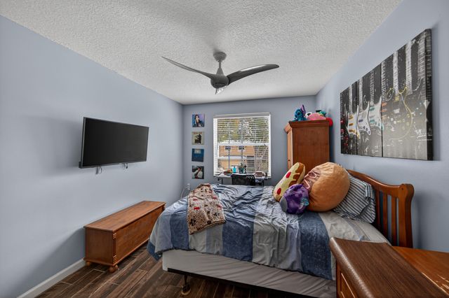 2078 Reston Circle, Royal Palm Beach, FL 33411