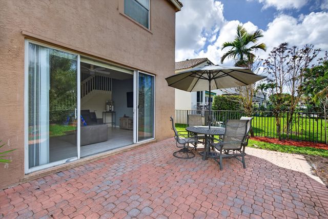 2078 Reston Circle, Royal Palm Beach, FL 33411