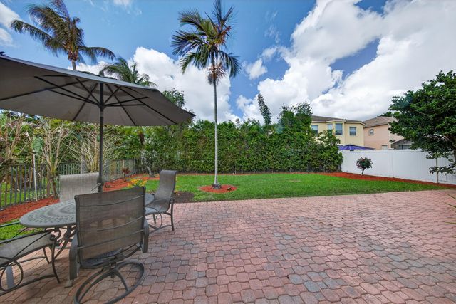 2078 Reston Circle, Royal Palm Beach, FL 33411