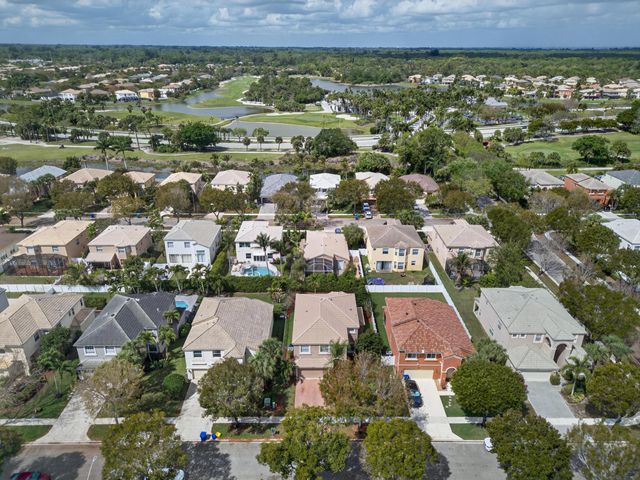 2078 Reston Circle, Royal Palm Beach, FL 33411