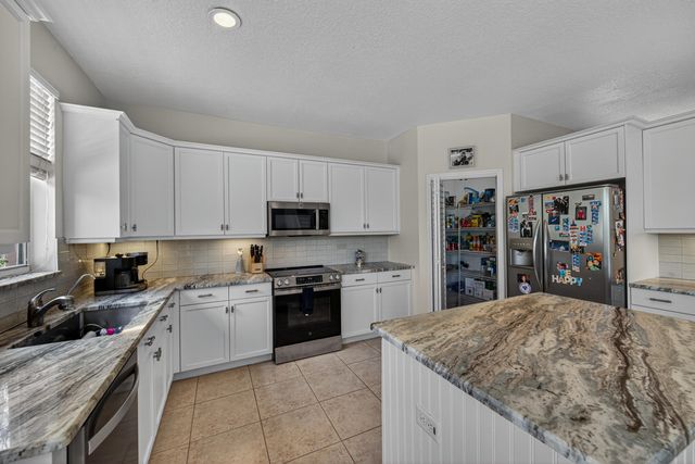 2078 Reston Circle, Royal Palm Beach, FL 33411