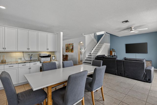 2078 Reston Circle, Royal Palm Beach, FL 33411