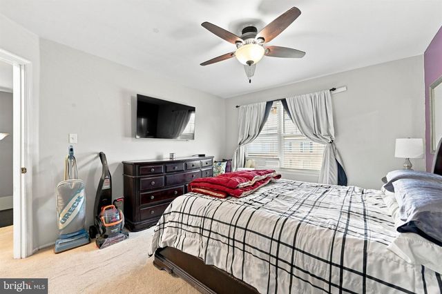 6 SHADOW LN, Bear, DE 19701