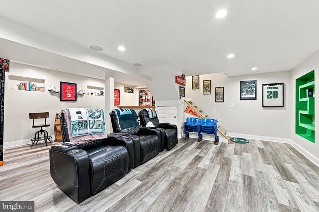 6 SHADOW LN, Bear, DE 19701