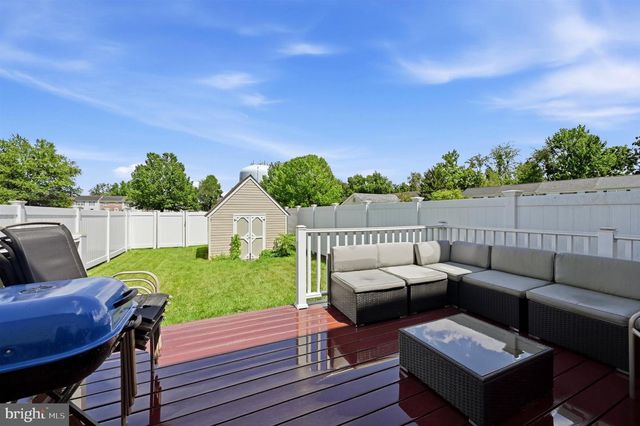 6 SHADOW LN, Bear, DE 19701