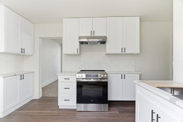 2401 W Dean Ave, Spokane, WA 99201