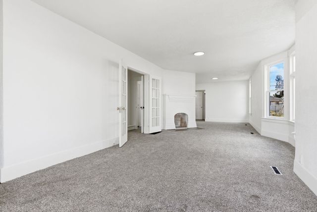 2401 W Dean Ave, Spokane, WA 99201