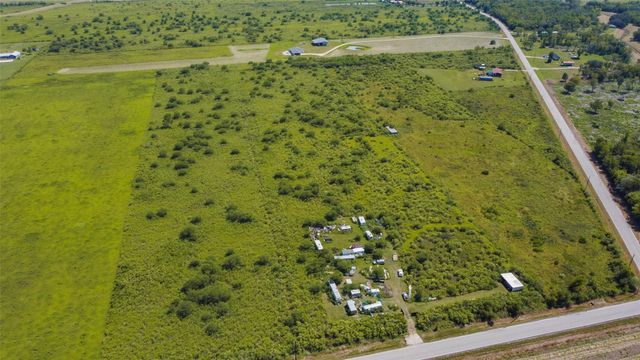 15415 Barak Road, Guy, TX 77444