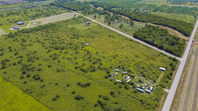 15415 Barak Road, Guy, TX 77444