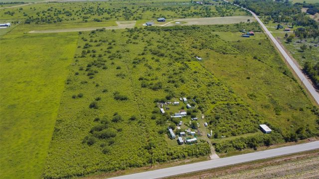15415 Barak Road, Guy, TX 77444