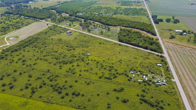 15415 Barak Road, Guy, TX 77444