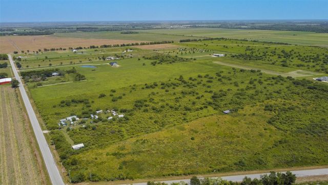 15415 Barak Road, Guy, TX 77444