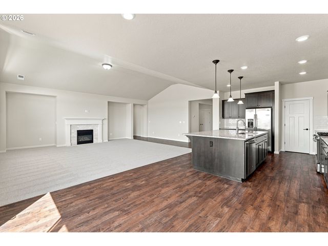 4255 Sw BRIXTON Ave, Gresham, OR 97080