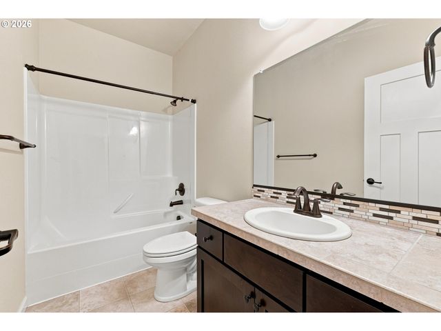 4255 Sw BRIXTON Ave, Gresham, OR 97080