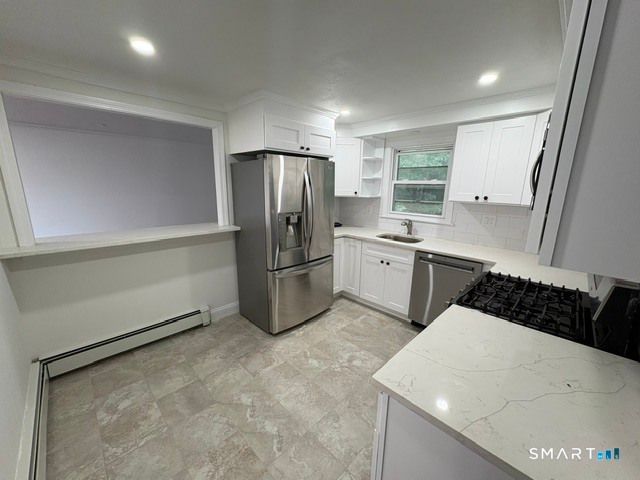 17 Forest Lane, Bloomfield, CT 06002