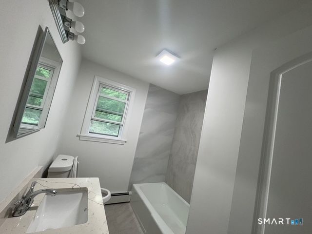 17 Forest Lane, Bloomfield, CT 06002