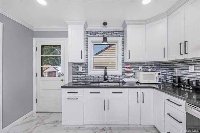150 Holly Avenue, Hempstead, NY 11550