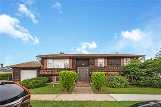 150 Holly Avenue, Hempstead, NY 11550