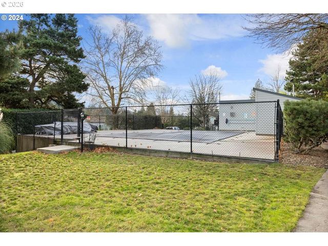 159 Sw FLORENCE Ave L64, Gresham, OR 97080