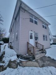 738 W Atherton Road, Flint, MI 48507