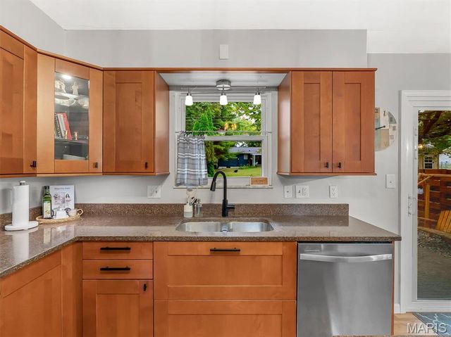 130 Hilltop Place, Collinsville, IL 62234