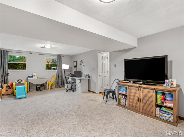 130 Hilltop Place, Collinsville, IL 62234