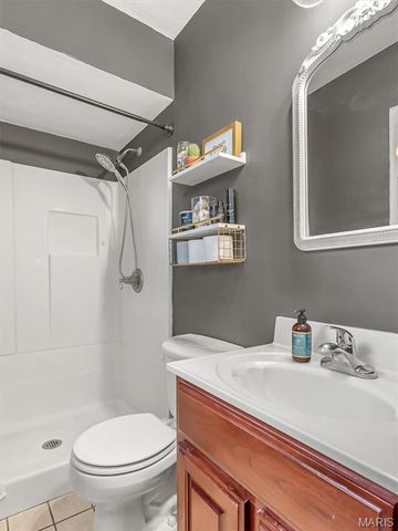 130 Hilltop Place, Collinsville, IL 62234