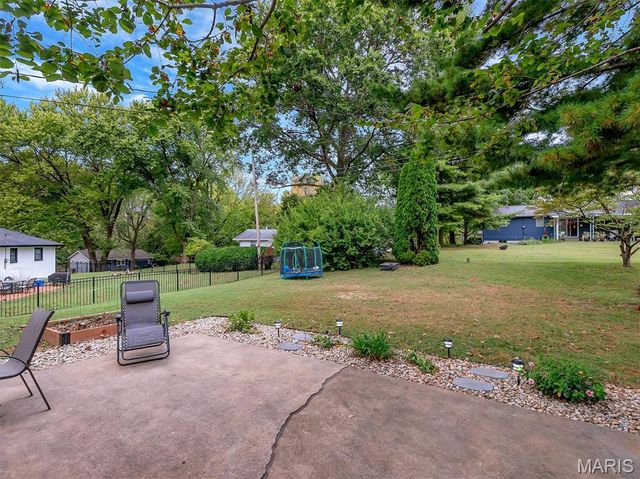 130 Hilltop Place, Collinsville, IL 62234