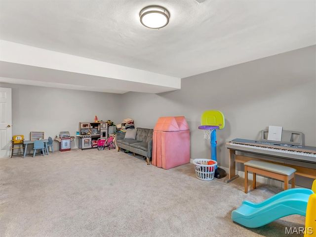 130 Hilltop Place, Collinsville, IL 62234