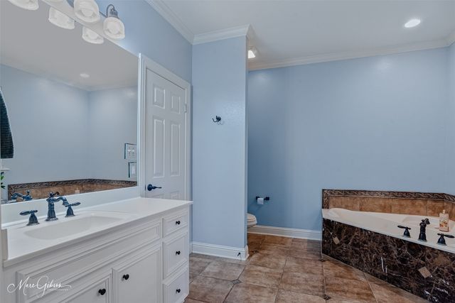 2675 Swan Lake Road, Bossier City, LA 71111