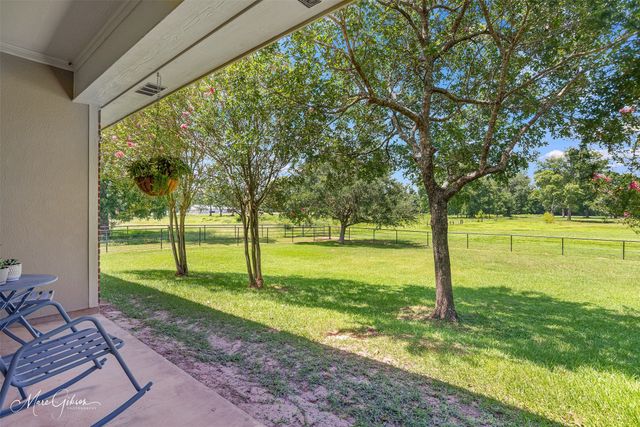 2675 Swan Lake Road, Bossier City, LA 71111