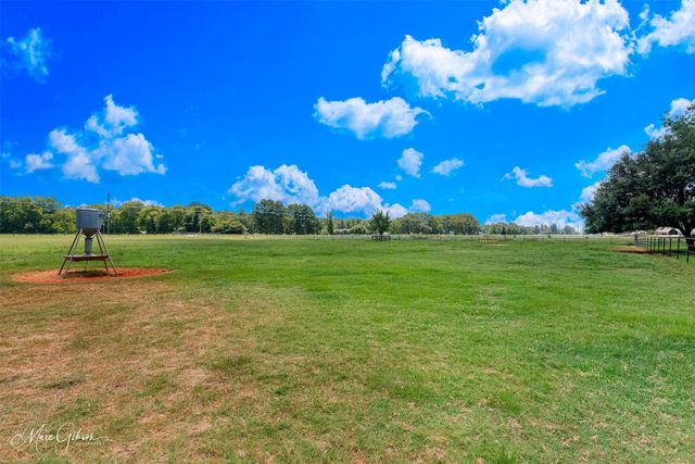 2675 Swan Lake Road, Bossier City, LA 71111