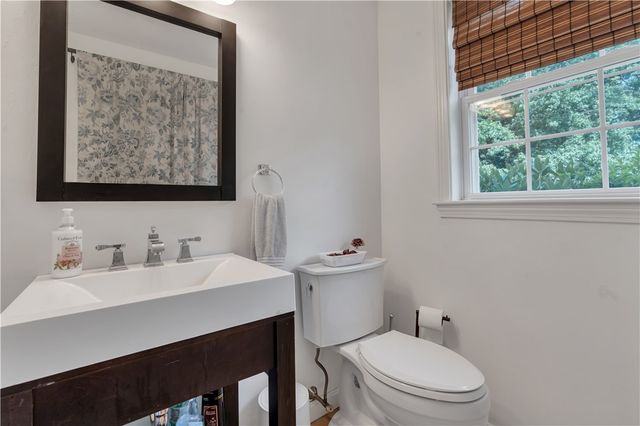 6 Fleuette Drive, Bellingham, MA 02019