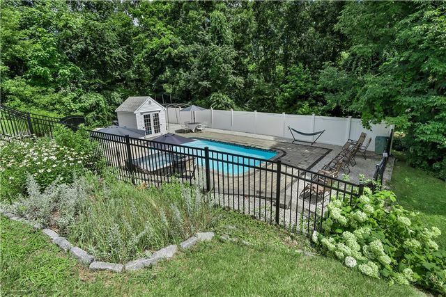 6 Fleuette Drive, Bellingham, MA 02019