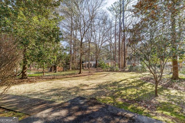 170 Dunwoody Drive, Athens, GA 30605