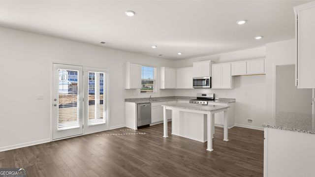 74 Weymouth Drive, Locust Grove, GA 30248