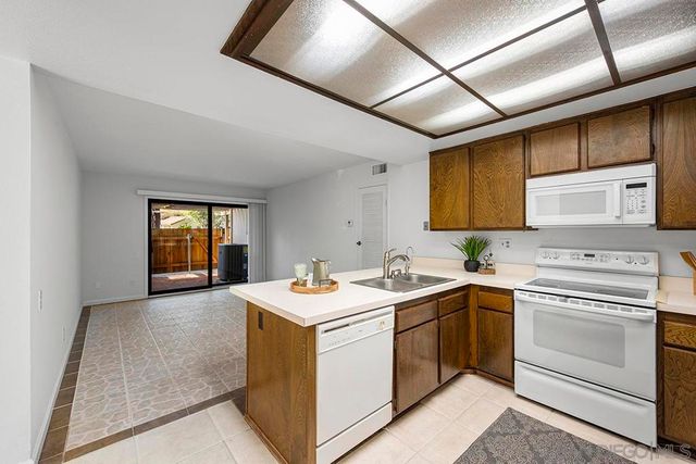 9787 Rimpark Way, San Diego, CA 92124