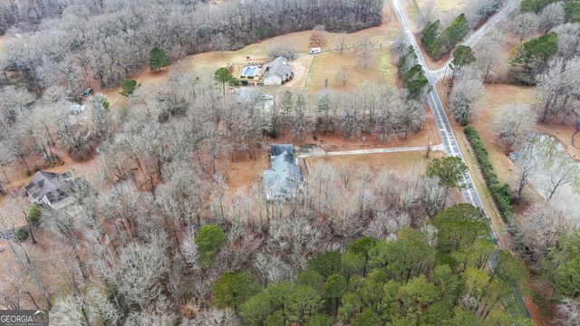 423 Woods Road, Brooks, GA 30205