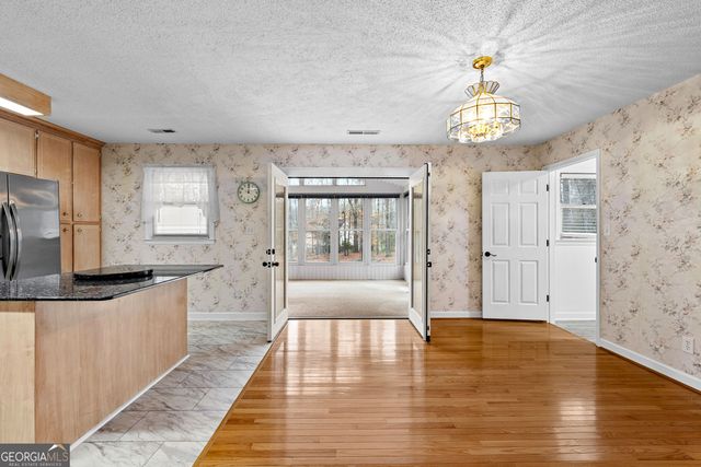 423 Woods Road, Brooks, GA 30205