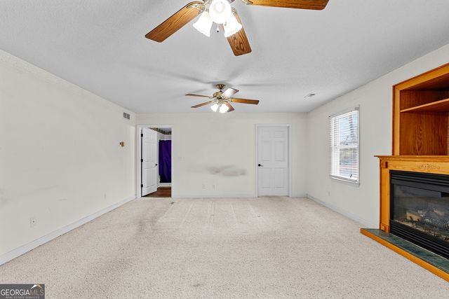 423 Woods Road, Brooks, GA 30205