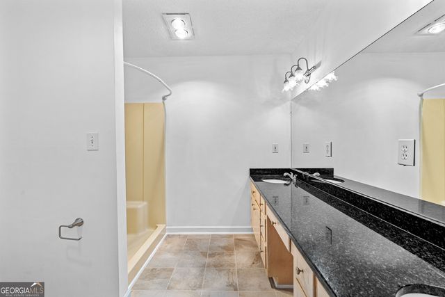 423 Woods Road, Brooks, GA 30205