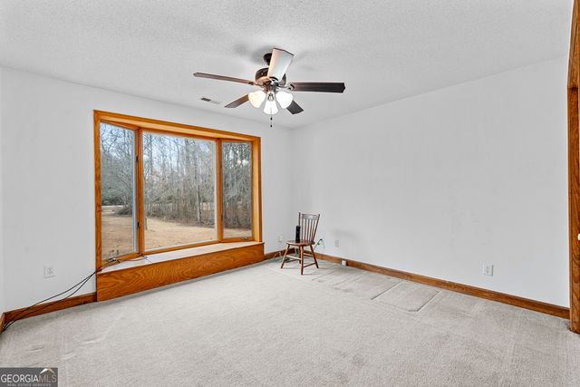 423 Woods Road, Brooks, GA 30205