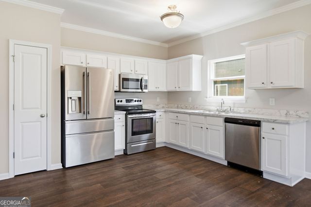 126 Charleston Lane, Milner, GA 30257