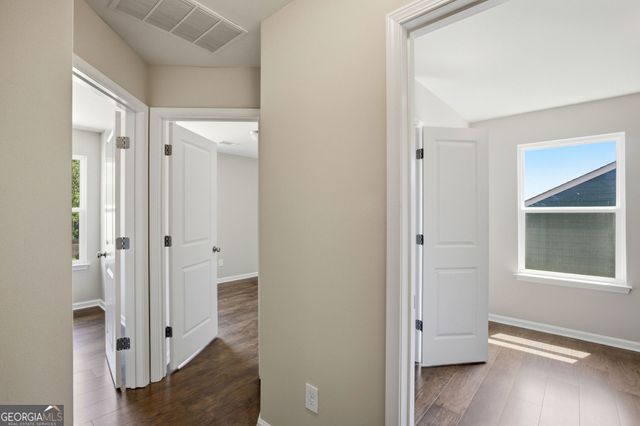 126 Charleston Lane, Milner, GA 30257