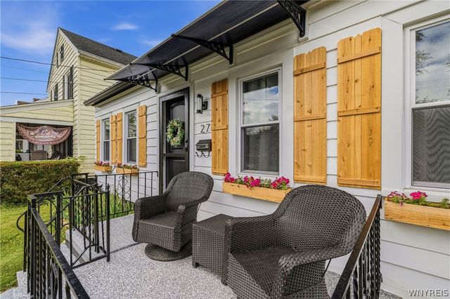 27 Hyde Park, Lockport City, NY 14094